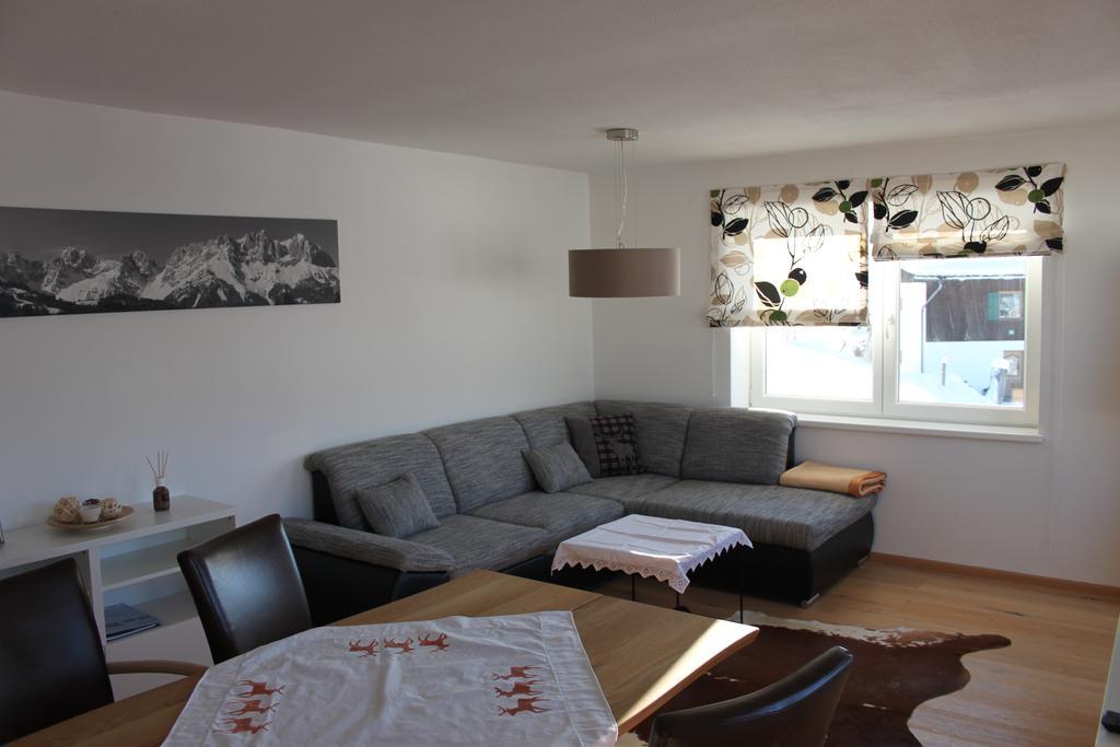 Apartment Am Birkenweg Oberndorf in Tirol Habitación foto